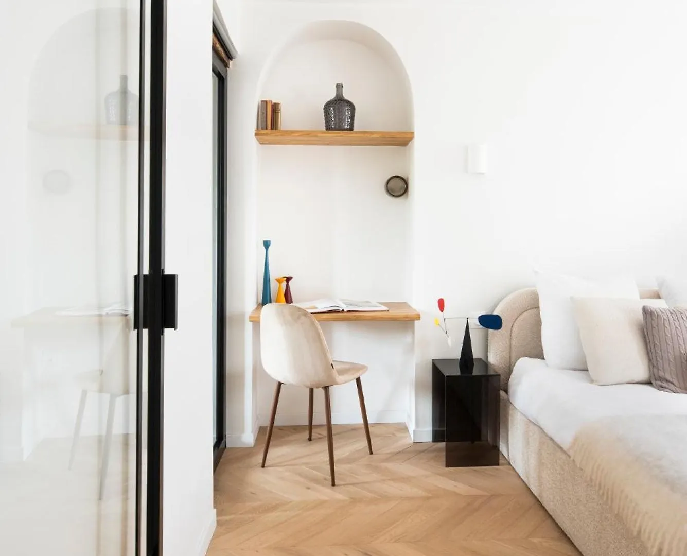 Stunning Architect-Designed Parisian Flat Apartment
